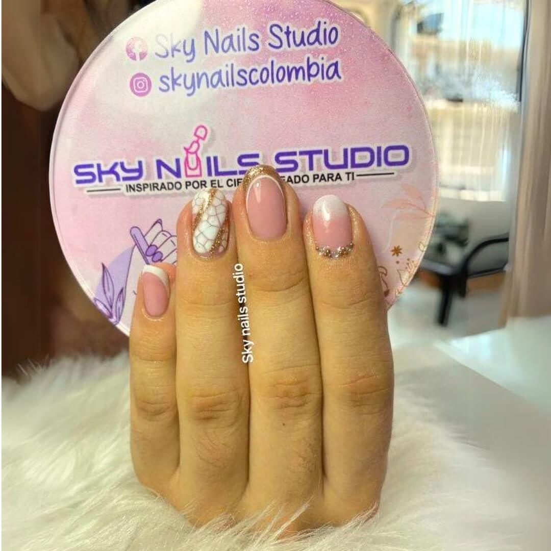 manicura arreglo de unas villavicencio mujer v1